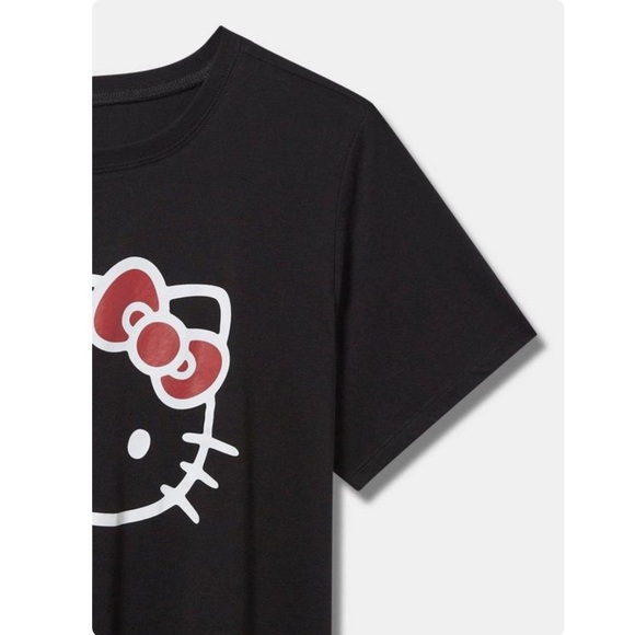 TORRID NWT Hello Kitty Classic Fit Cotton Crew Tee - Picture 2 of 5